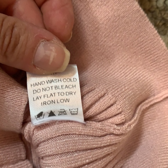 Blush Ribbed Tank - Picture 3 of 3